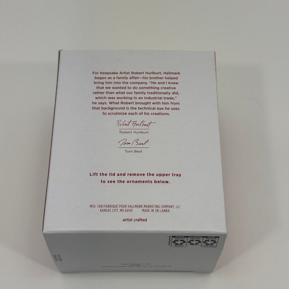 Hallmark 2023 Keepsake Club Exclusive 50th Anniversary Santa Ornament Treasure - Picture 2 of 12